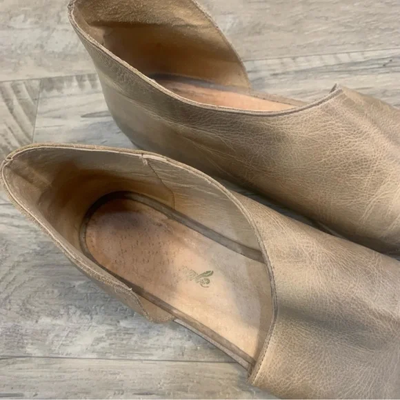 Free People Royale Distressed Leather Pointed Cut Out Flats - Picture 13 of 14